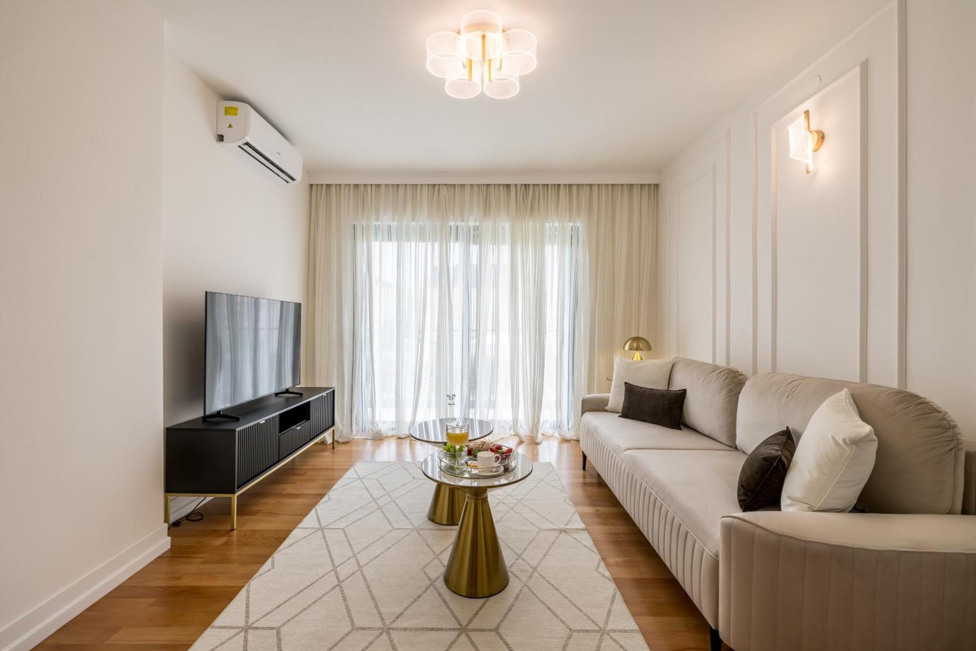 Lux Garden Luxury 2 *