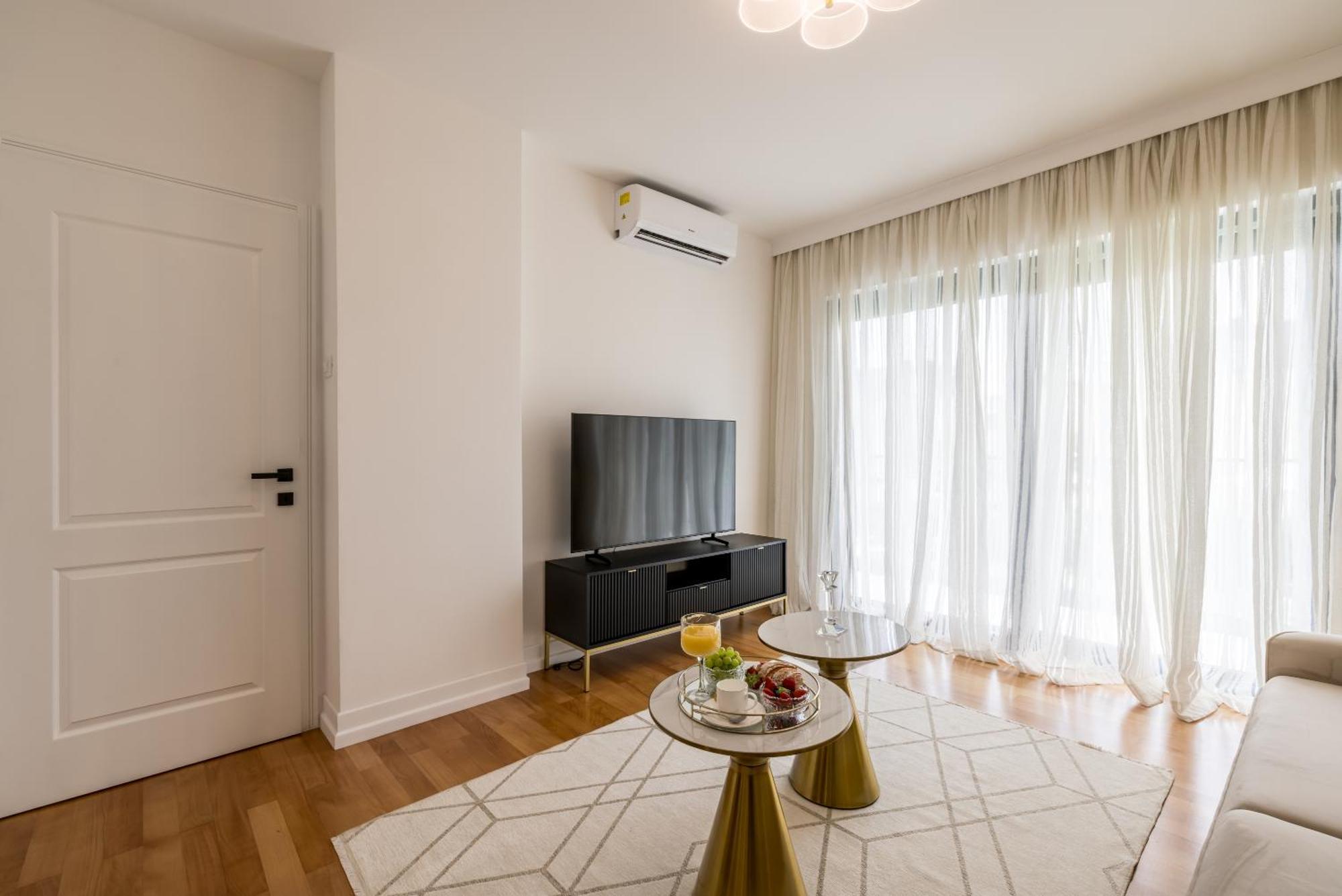 Lux Garden Luxury 2